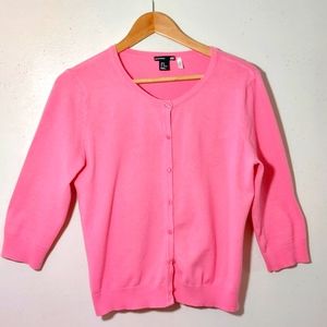 👚 Barbiecore-Inspired Bubble-Gum Pink Cardigan Sweater